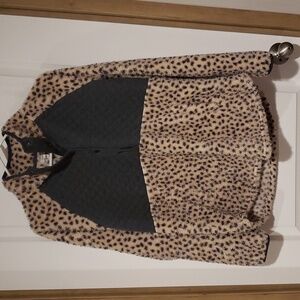 Women's large pullover